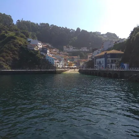 Vacacional Montana Y Mar Villeirin / Cudillero Semesterbostad *