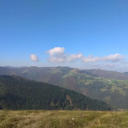 Vacacional Montana Y Mar Villeirin / Cudillero Cudillero